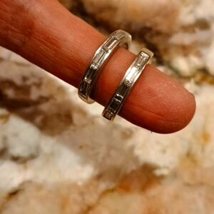 Two wedding bands platinum and diamonds